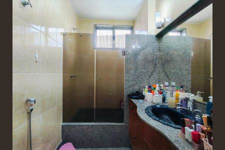 Apartamento à venda com 128m², 3 quartos e 2 vagasBanheiro da Suíte