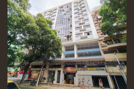 Apartamento à venda com 128m², 3 quartos e 2 vagasFachada e portaria