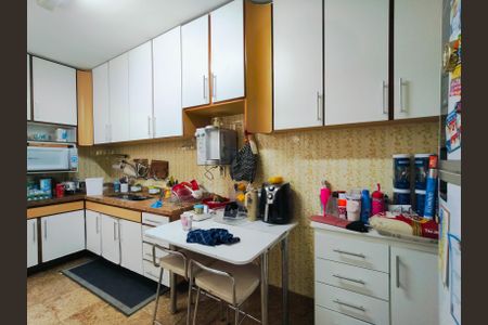 Apartamento à venda com 128m², 3 quartos e 2 vagasCozinha