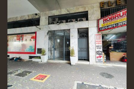 Apartamento à venda com 128m², 3 quartos e 2 vagasFachada e portaria