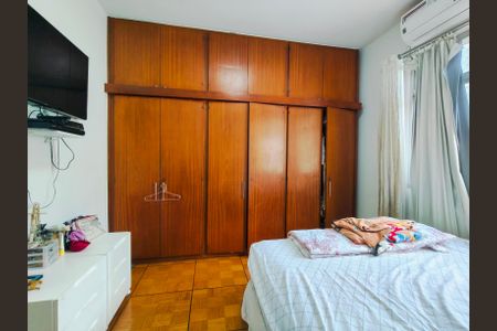 Apartamento à venda com 128m², 3 quartos e 2 vagasSuíte