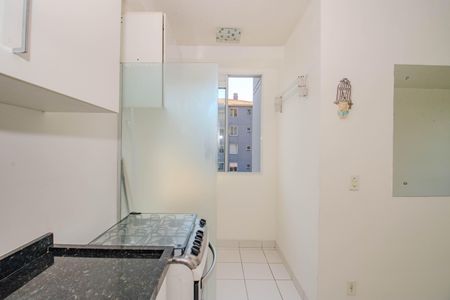 Apartamento à venda com 45m², 2 quartos e 1 vaga Apartamento à venda com 45m², 2 quartos e 1 vagaCozinha e Área de Serviço
