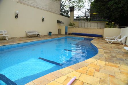 Apartamento à venda com 55m², 3 quartos e 1 vagaÁrea comum - Piscina