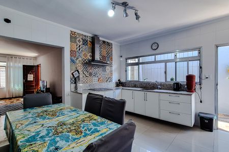 Casa para alugar com 136m², 3 quartos e 4 vagas Casa para alugar com 136m², 3 quartos e 4 vagasCozinha