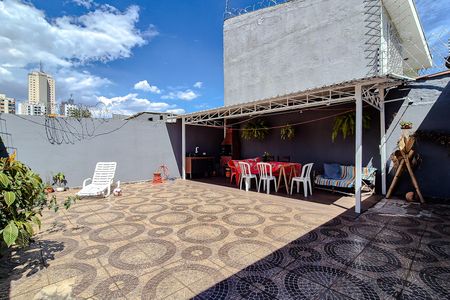 Casa para alugar com 136m², 3 quartos e 4 vagas Casa para alugar com 136m², 3 quartos e 4 vagasÁrea externa