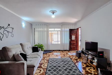 Casa para alugar com 136m², 3 quartos e 4 vagas Casa para alugar com 136m², 3 quartos e 4 vagasSala