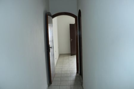 Corredor de casa para alugar com 2 quartos, 125m² em Jardim Vazame, Embu das Artes