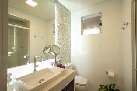 Apartamento à venda com 90m², 3 quartos e 1 vaga Apartamento à venda com 90m², 3 quartos e 1 vagaBanheiro