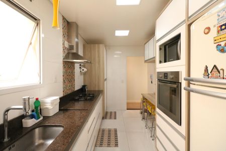 Apartamento à venda com 90m², 3 quartos e 1 vaga Apartamento à venda com 90m², 3 quartos e 1 vagaBanheiro