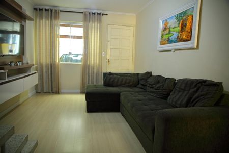 Casa à venda com 96m², 2 quartos e 1 vagaSala