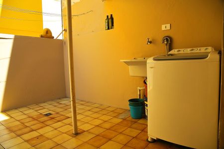 Casa à venda com 96m², 2 quartos e 1 vagaQuintal /Área de serviço 