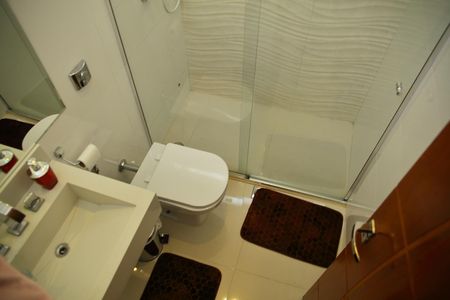 Casa à venda com 96m², 2 quartos e 1 vagaBanheiro 