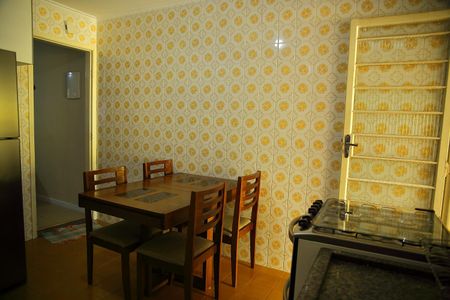 Casa à venda com 96m², 2 quartos e 1 vagaCozinha 