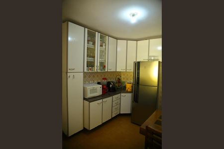 Casa à venda com 96m², 2 quartos e 1 vagaCozinha 