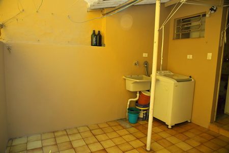 Casa à venda com 96m², 2 quartos e 1 vagaQuintal /Área de serviço 