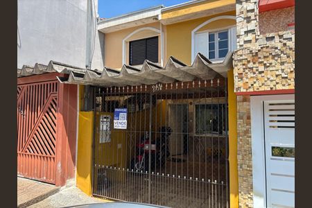 Casa à venda com 96m², 2 quartos e 1 vagaFachada 