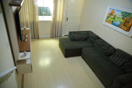 Casa à venda com 96m², 2 quartos e 1 vagaSala