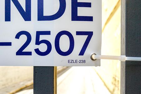 Casa para alugar com 110m², 2 quartos e 3 vagasCódigo