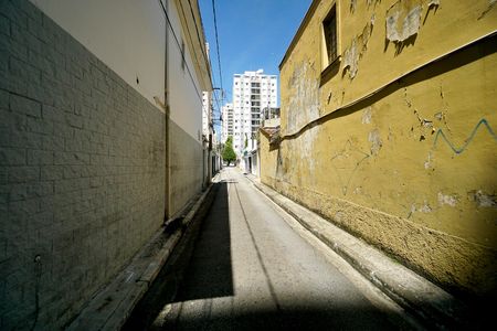 Casa para alugar com 110m², 2 quartos e 3 vagasEntrada da vila