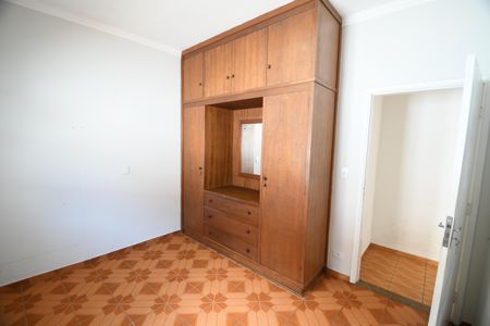 Quarto 1 de casa para alugar com 2 quartos, 74m² em Vila Santa Isabel, Campinas
