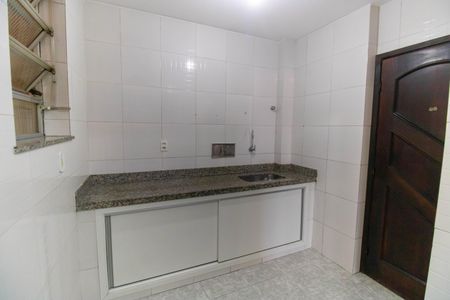 Apartamento à venda com 73m², 2 quartos e sem vaga Apartamento à venda com 73m², 2 quartos e sem vagaCozinha e Área de Serviço