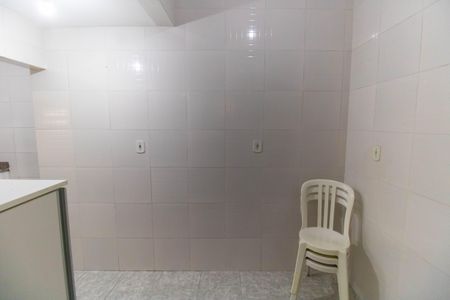 Apartamento à venda com 73m², 2 quartos e sem vaga Apartamento à venda com 73m², 2 quartos e sem vagaCozinha e Área de Serviço