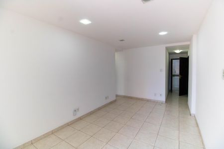 Apartamento à venda com 73m², 2 quartos e sem vaga Apartamento à venda com 73m², 2 quartos e sem vagaSala