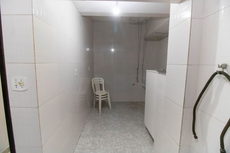 Apartamento à venda com 73m², 2 quartos e sem vaga Apartamento à venda com 73m², 2 quartos e sem vagaCozinha e Área de Serviço