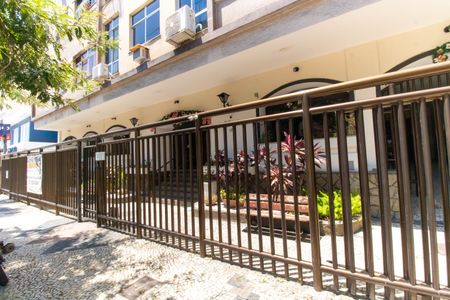 Apartamento à venda com 73m², 2 quartos e sem vaga Apartamento à venda com 73m², 2 quartos e sem vagaFachada