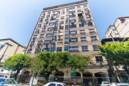 Apartamento à venda com 73m², 2 quartos e sem vaga Apartamento à venda com 73m², 2 quartos e sem vagaFachada