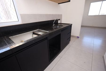 Cozinha de apartamento para alugar com 2 quartos, 42m² em Vila Cerrado 2, Goiânia