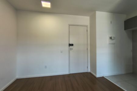 Sala de apartamento para alugar com 2 quartos, 45m² em Barra Olímpica, Rio de Janeiro
