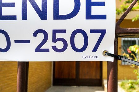 Casa para alugar com 400m², 3 quartos e 7 vagas Casa para alugar com 400m², 3 quartos e 7 vagasCódigo