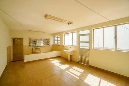 Casa para alugar com 400m², 3 quartos e 7 vagas Casa para alugar com 400m², 3 quartos e 7 vagasÁrea de serviço