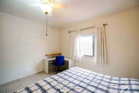 Casa para alugar com 400m², 3 quartos e 7 vagas Casa para alugar com 400m², 3 quartos e 7 vagasQuarto 01