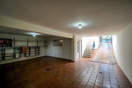 Casa para alugar com 400m², 3 quartos e 7 vagas Casa para alugar com 400m², 3 quartos e 7 vagasGaragem
