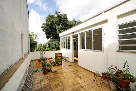 Casa para alugar com 400m², 3 quartos e 7 vagas Casa para alugar com 400m², 3 quartos e 7 vagasTerraço