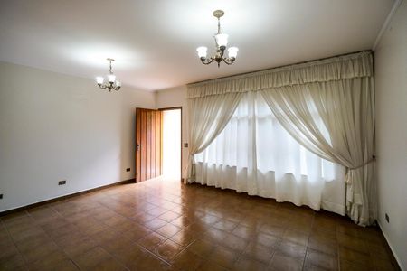 Casa para alugar com 400m², 3 quartos e 7 vagas Casa para alugar com 400m², 3 quartos e 7 vagasSala