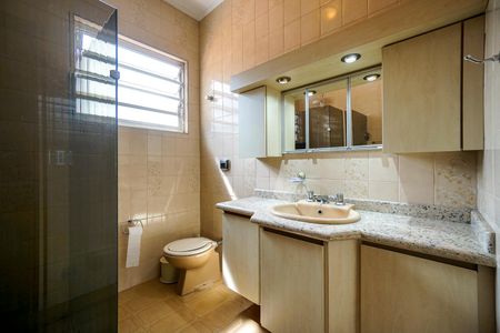 Casa para alugar com 400m², 3 quartos e 7 vagas Casa para alugar com 400m², 3 quartos e 7 vagasBanheiro social