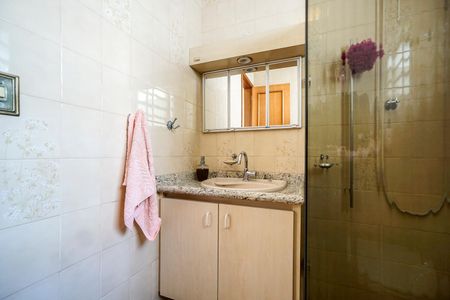 Casa para alugar com 400m², 3 quartos e 7 vagas Casa para alugar com 400m², 3 quartos e 7 vagasBanheiro social térreo