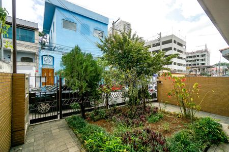 Casa para alugar com 400m², 3 quartos e 7 vagas Casa para alugar com 400m², 3 quartos e 7 vagasEntrada