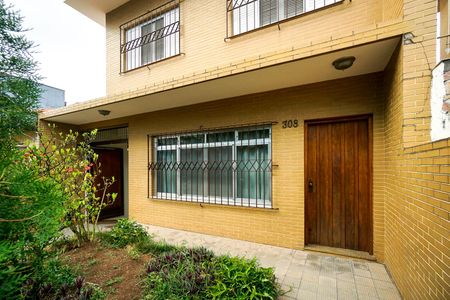 Casa para alugar com 400m², 3 quartos e 7 vagas Casa para alugar com 400m², 3 quartos e 7 vagasEntrada