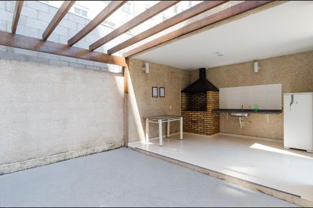 Apartamento à venda com 71m², 2 quartos e 1 vaga Apartamento à venda com 71m², 2 quartos e 1 vagaÁrea comum - Churrasqueira