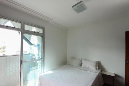 Apartamento à venda com 219m², 4 quartos e 2 vagas Apartamento à venda com 219m², 4 quartos e 2 vagasSuíte 1