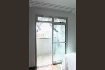 Apartamento à venda com 219m², 4 quartos e 2 vagas Apartamento à venda com 219m², 4 quartos e 2 vagasSuíte 1 - Varanda