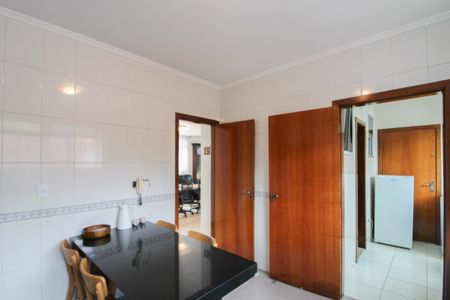 Apartamento à venda com 219m², 4 quartos e 2 vagas Apartamento à venda com 219m², 4 quartos e 2 vagasCozinha