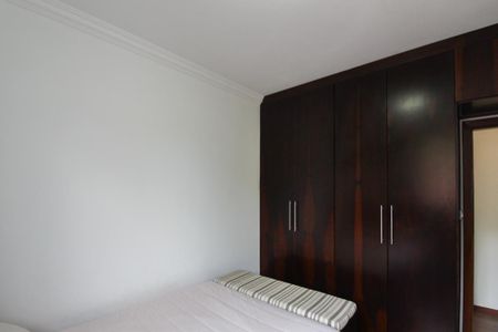 Apartamento à venda com 219m², 4 quartos e 2 vagas Apartamento à venda com 219m², 4 quartos e 2 vagasQuarto 2