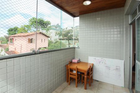 Apartamento à venda com 219m², 4 quartos e 2 vagas Apartamento à venda com 219m², 4 quartos e 2 vagasSala - Varanda