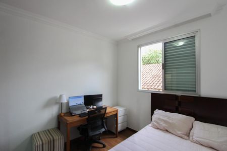 Apartamento à venda com 219m², 4 quartos e 2 vagas Apartamento à venda com 219m², 4 quartos e 2 vagasQuarto 2