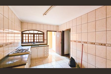 Casa para alugar com 194m², 3 quartos e 2 vagasCozinha